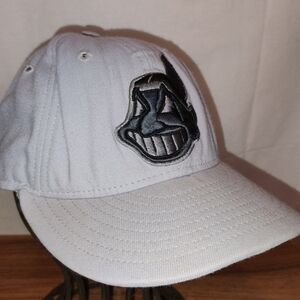 New Era 59fifty Cleveland Indians Fitted Hat Grey Silver Logo SZ 7 1/4